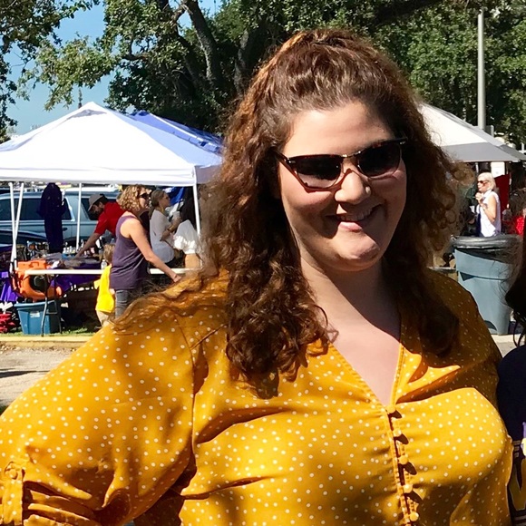 Meet your Posher, Erin - Picture 1 of 1